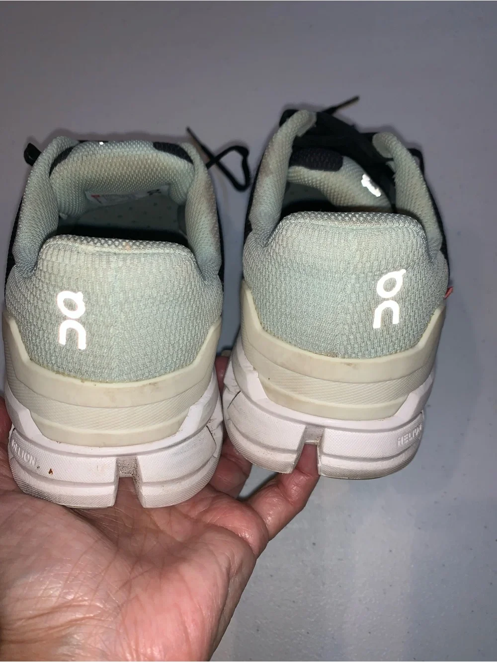 ON CLOUD Cloudflyer Running SHOES 8.5 Wide EUC